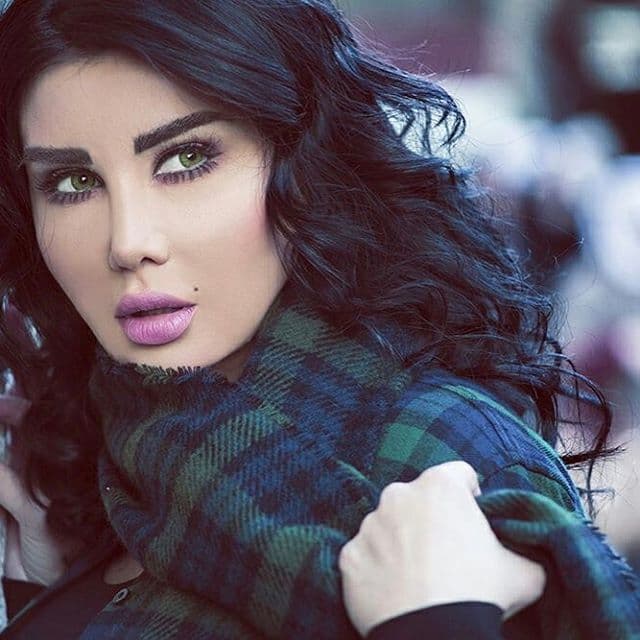 جيني اسبر تخضع لعمل جراحي