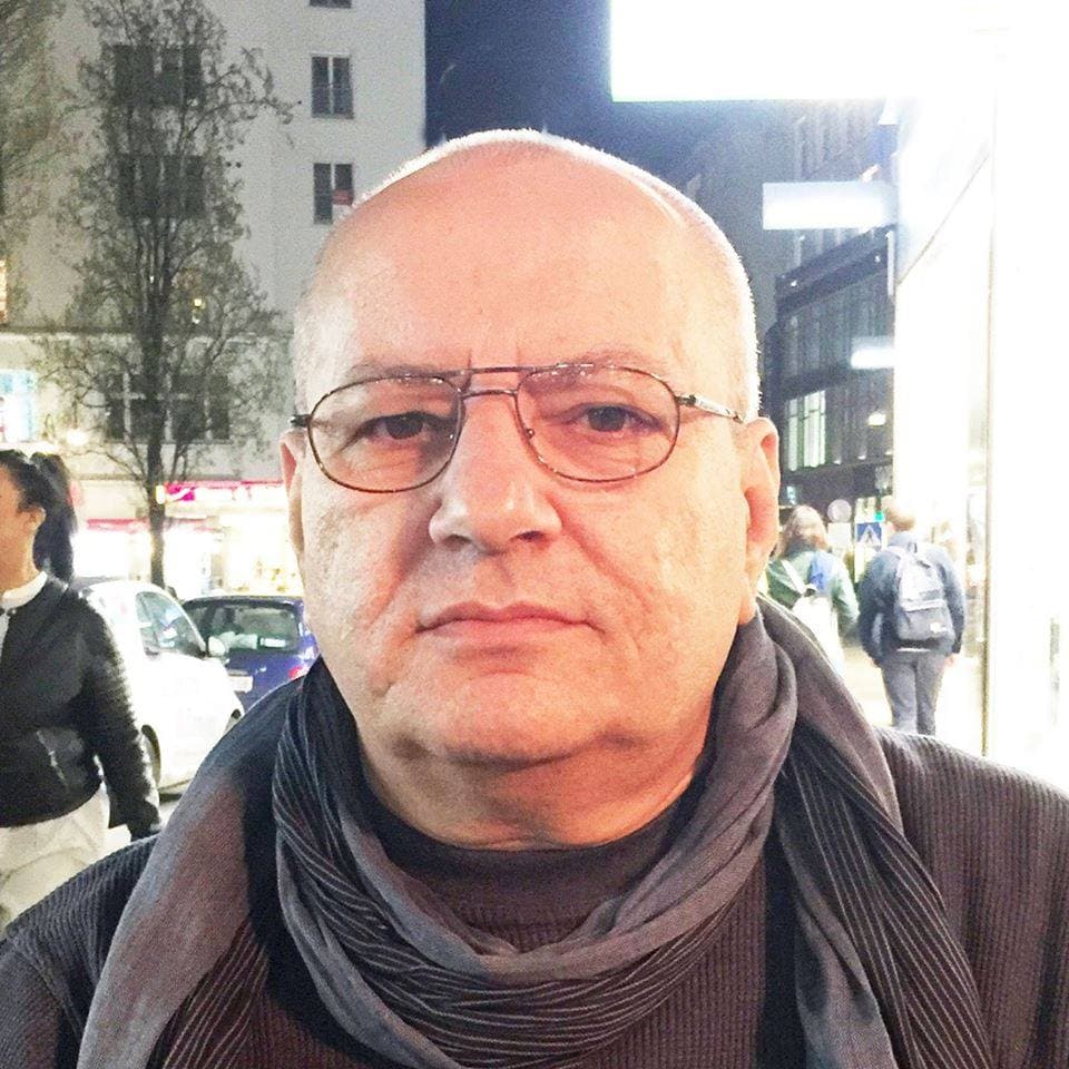 صورة غلاف مقالة ممدوح حمادة : الماريشال عرفان ليس القذافي في "الواق واق"