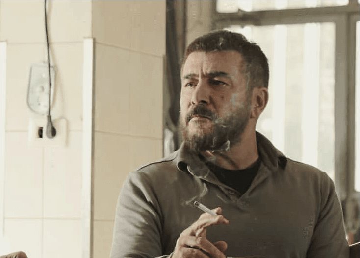 صورة غلاف مقالة عابد فهد حرا في دمشق!