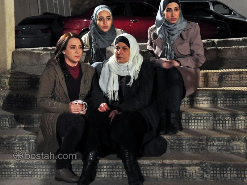 بلا دماء حتى الآن... بانتظار الياسمين يتقدّم في منافسات موسم دراما 2015