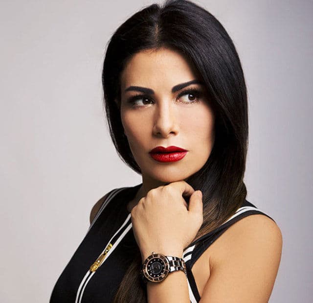 صورة غلاف مقالة صبا مبارك تحكم في إيمي و مالمو