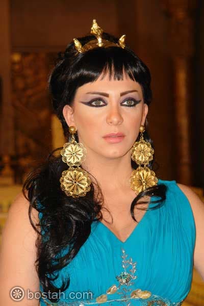 صورة غلاف مقالة كليوباترا التي لم يعرفها التاريخ... والحاجة زهرة وزوجها السوري!