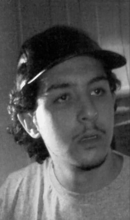 صورة غلاف مقالة عمرو حاتم علي يعقّب على توضيح المخرج زهير أحمد قنوع