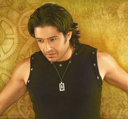 صورة غلاف مقالة محمد حماقي.. الألبوم جاهز وموعد الطرح مؤجل