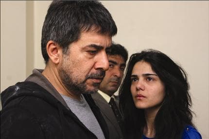 صورة غلاف مقالة الأعمال الاجتماعية في دراما 2012 بين التهميش الاجتماعي والفساد الإداري