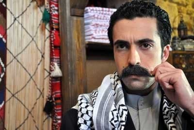 صورة غلاف مقالة شادي كيوان أوازن بين الكتابة والتمثيل وأنتظر أن تتبلور تجربتي