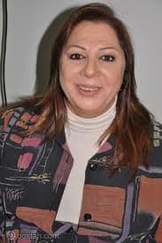 صورة غلاف مقالة غادة بشور متزوجة من عسكري مصري!