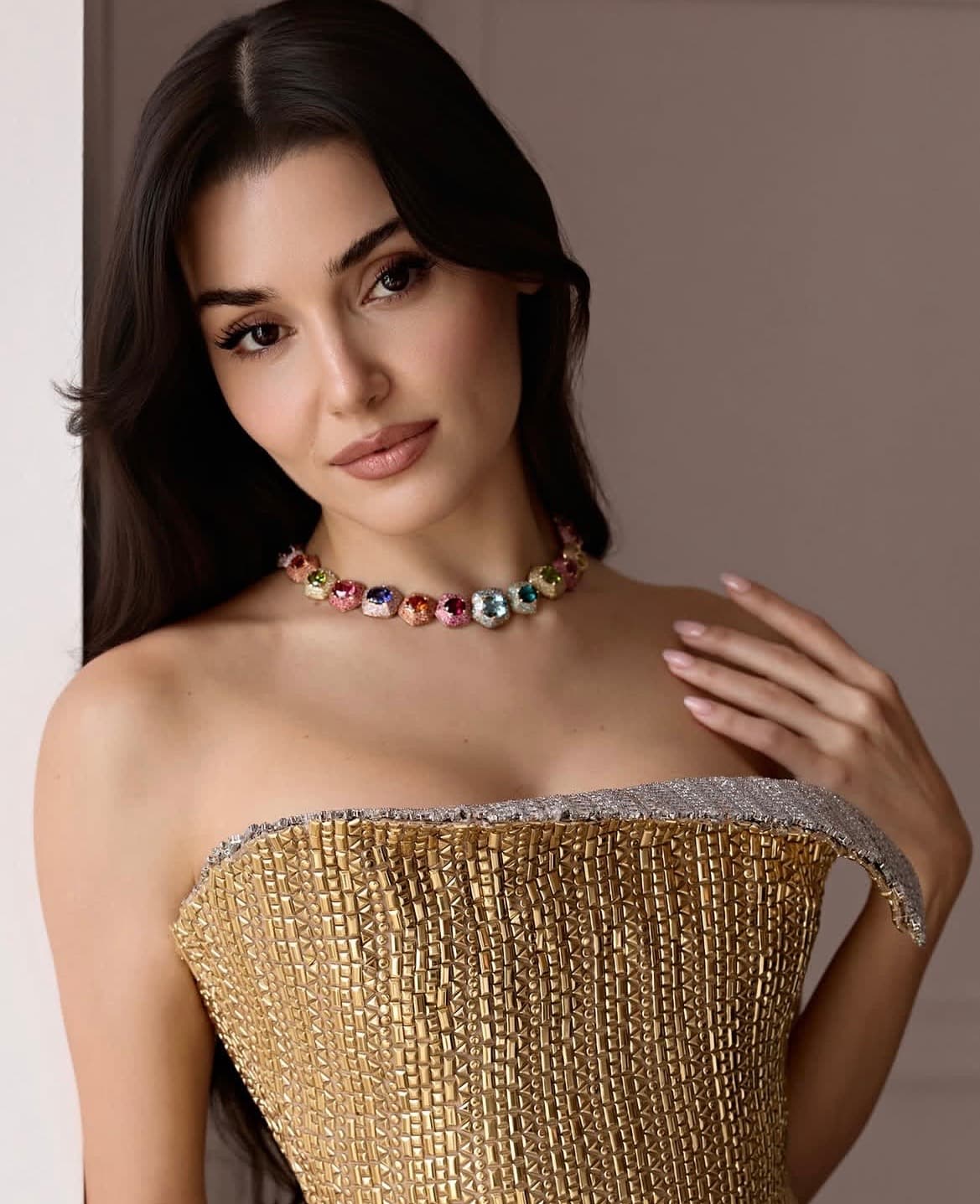 هاندا أرتشيل تتحدث عن حماسها ومشاعرها في Vogue World بميلانو
