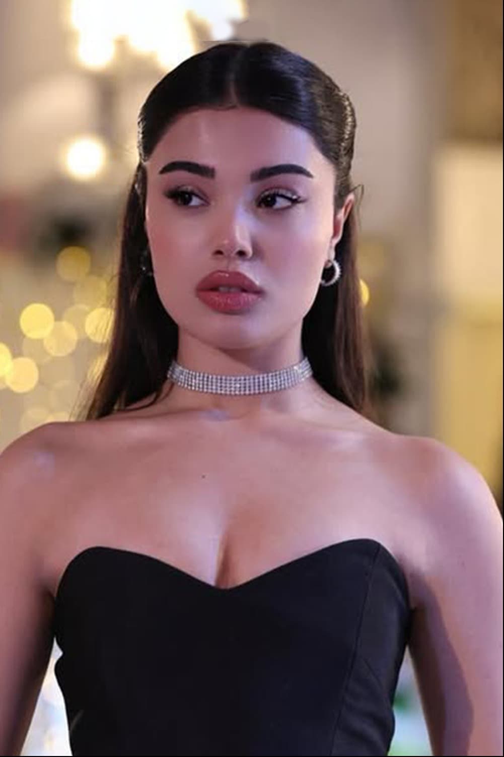 صورة پروفايل "ليزجي كوميرت " صورة پروفايل "ليزجي كوميرت "