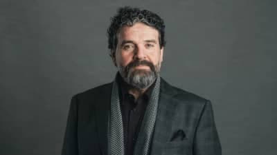 لقاء ودي يجمع ماهر صليبي ومحمد شاكر خلال افتتاح كأس العرب 2025 في الدوحة