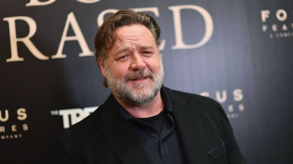 صورة غلاف مقالة راسل كرو يثير الإعجاب في عرض "نورمبرغ" العالمي بمهرجان تورنتو