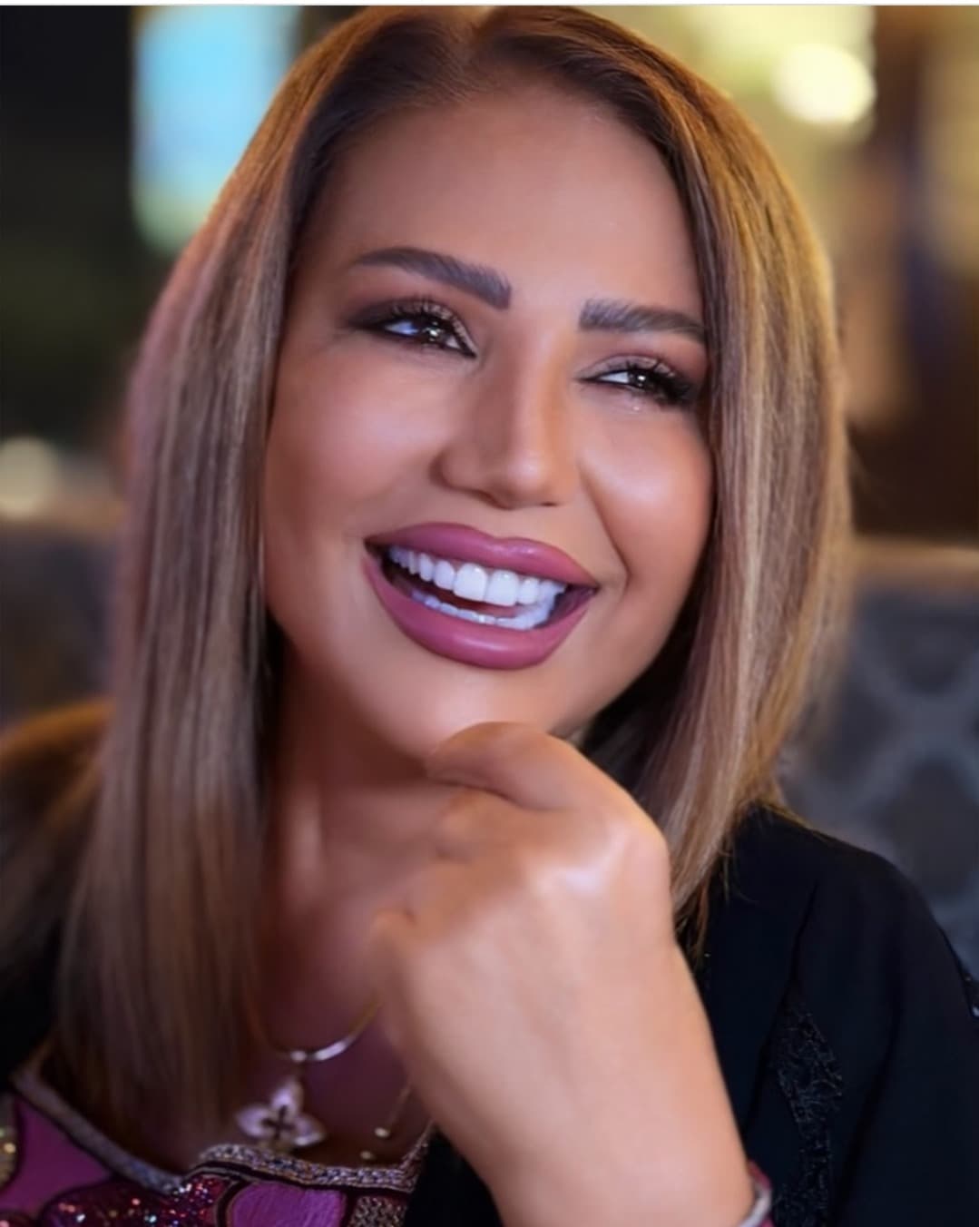 سوسن ميخائيل تعلن دعم الجزائر في المونديال