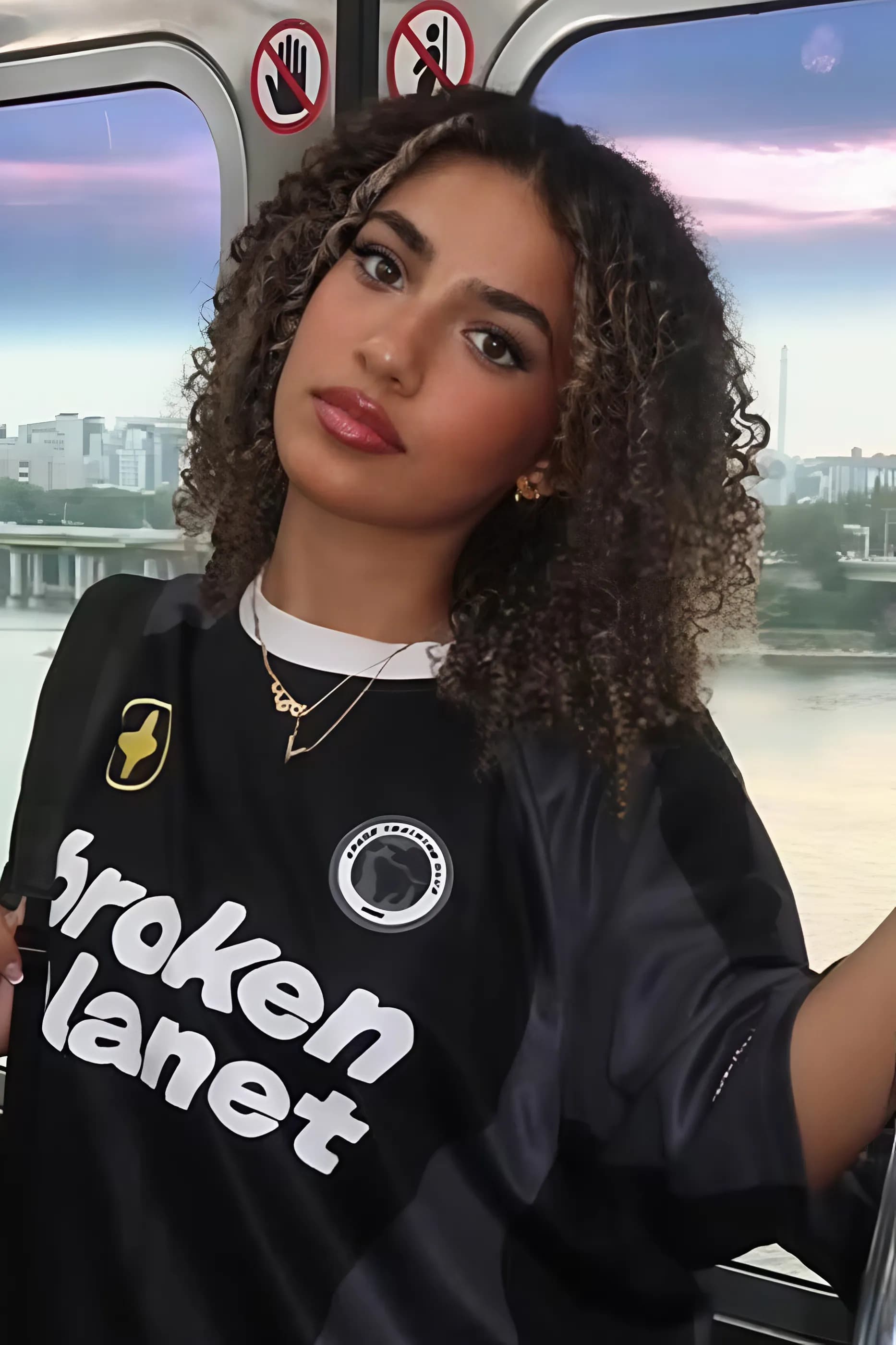 صورة پروفايل "شهد العميري " صورة پروفايل "شهد العميري "