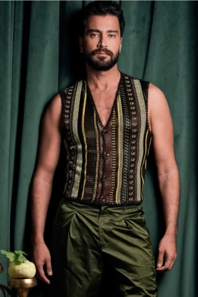 معتصم النهار بلحظة عائلية مؤثرة مع ابنته