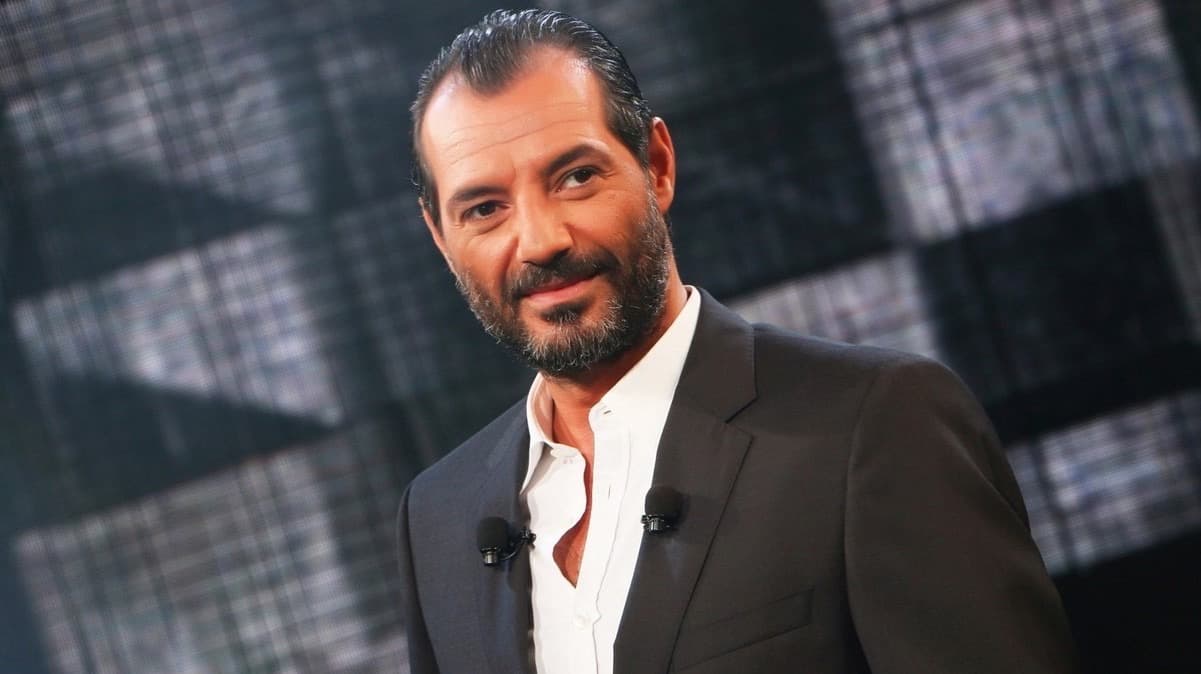 صورة غلاف مقالة "خيال صحرا" تعود إلى المسرح اللبناني بعشرة عروض جديدة خلال الأعياد