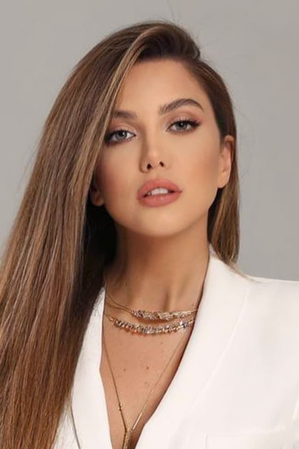 صورة پروفايل "دانا حلبي" صورة پروفايل "دانا حلبي"