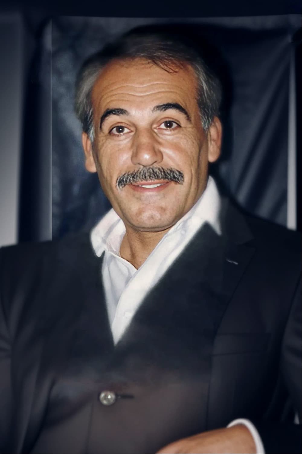 صورة پروفايل "اسكندر عزيز" صورة پروفايل "اسكندر عزيز"