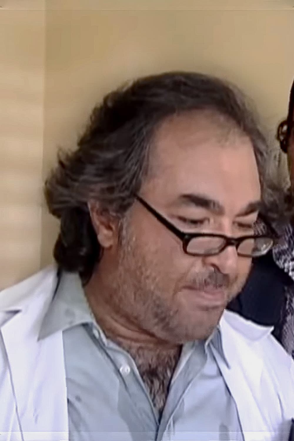 صورة شخصيّة الطبيب صورة شخصيّة الطبيب