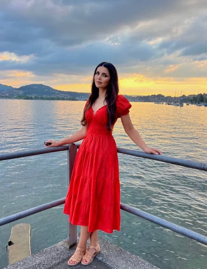 صورة غلاف مقالة رنا الحريري: التغيير لا ينتقص من قيمة الإنسان