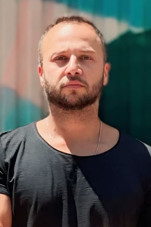 صورة پروفايل "مكسيم خليل" صورة پروفايل "مكسيم خليل"