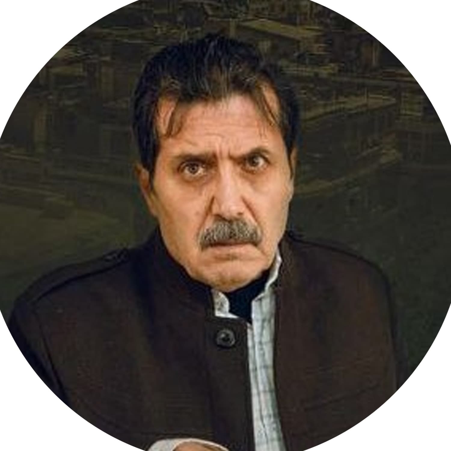 صورة شخصيّة عزت صورة شخصيّة عزت