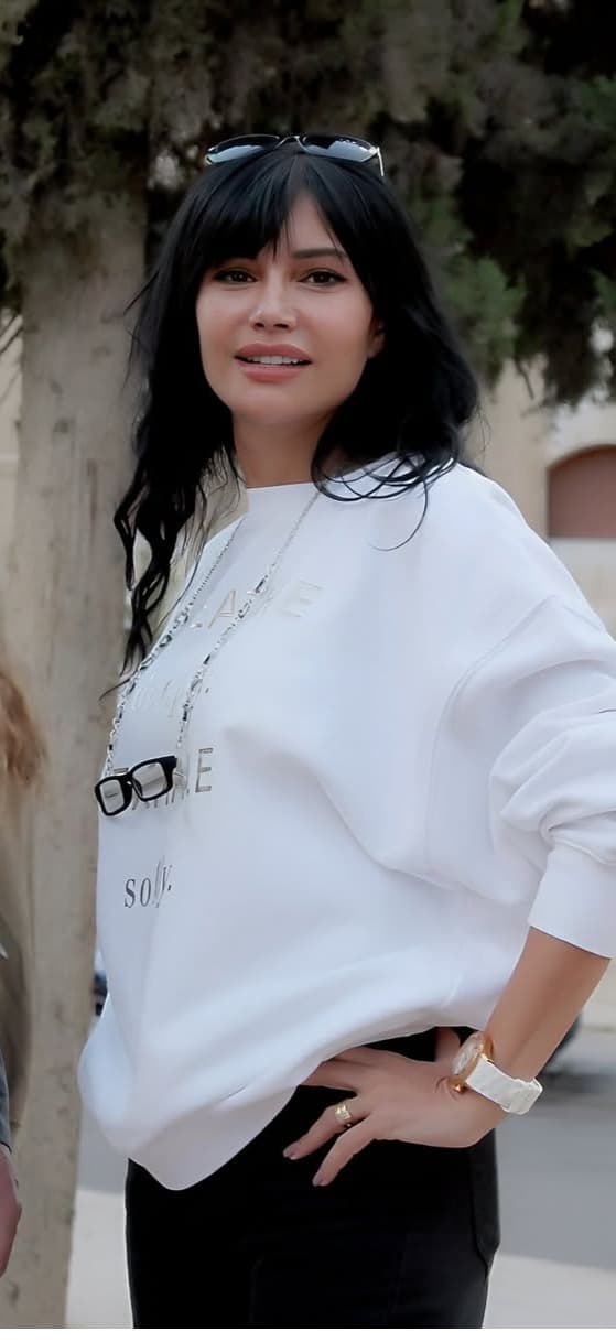 صورة غلاف مقالة رشا شربتجي تدافع عن تيم حسن في “مولانا”